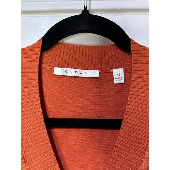 Cyrus Women's Size XS Knit Sweater Vest Firecracker Rust V-Neck New w/ Tags - Picture 2 of 11